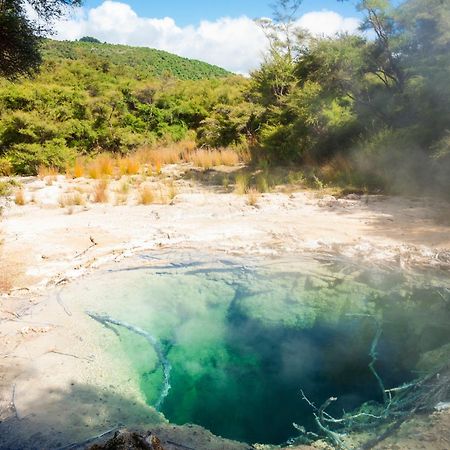 Tokaanu Lodge Motel Turangi Ngoại thất bức ảnh