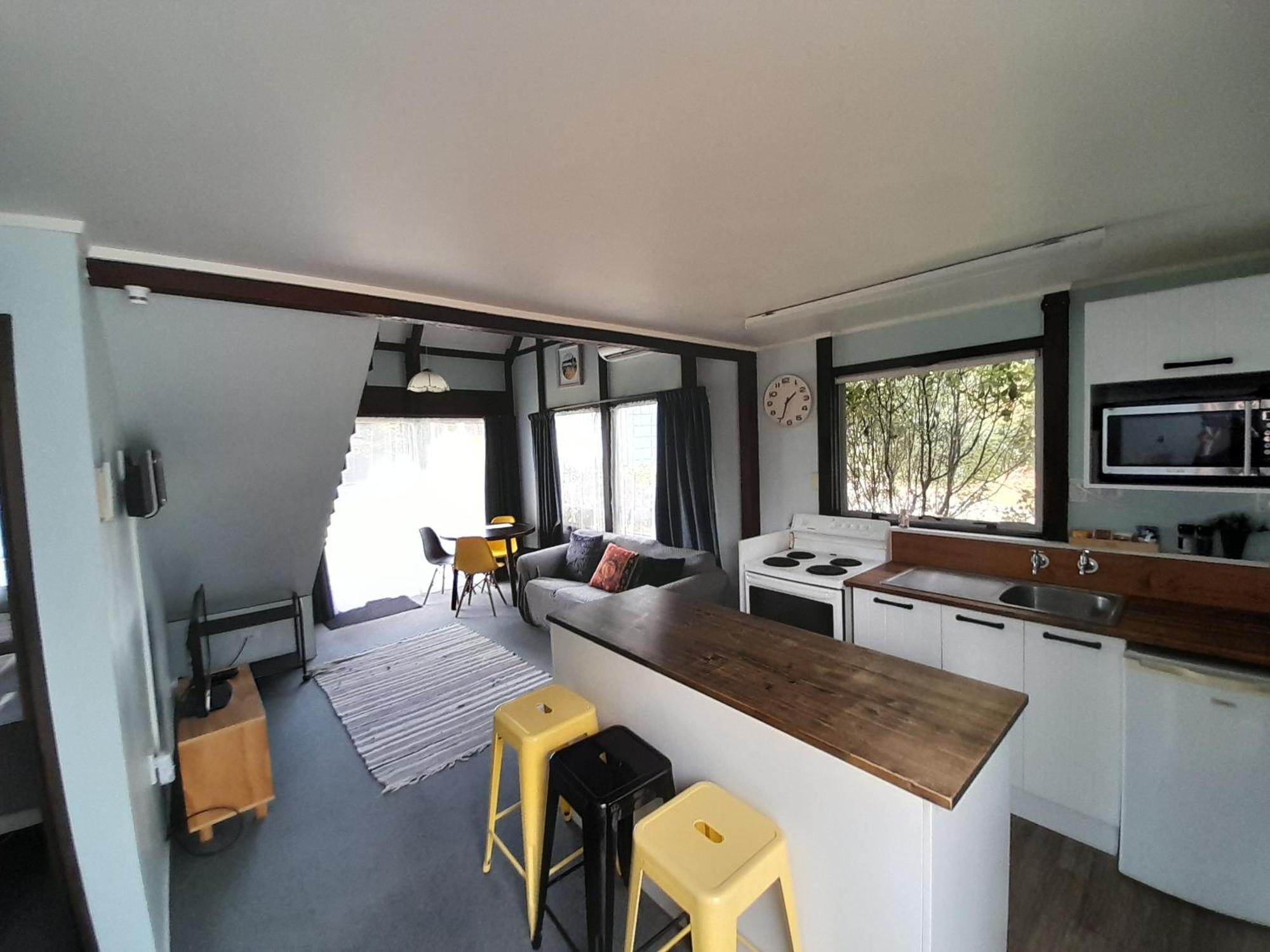 Tokaanu Lodge Motel Turangi Ngoại thất bức ảnh